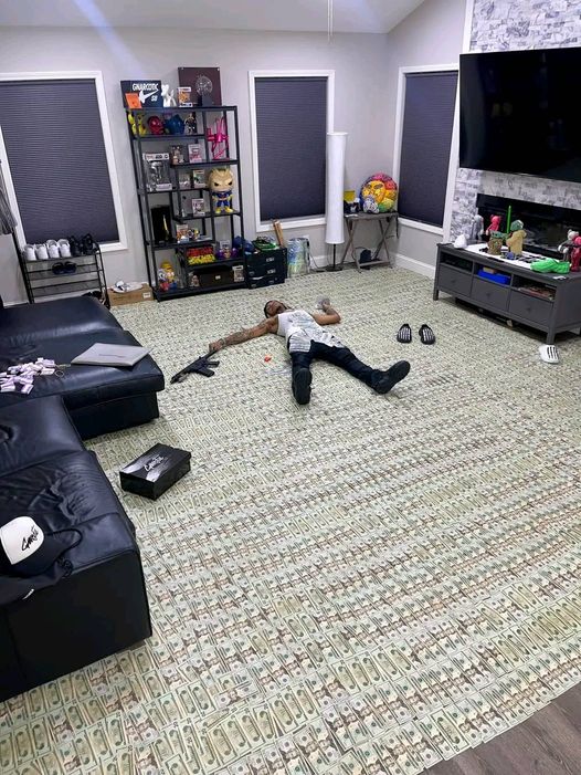 躺在金钱上的睡眠，